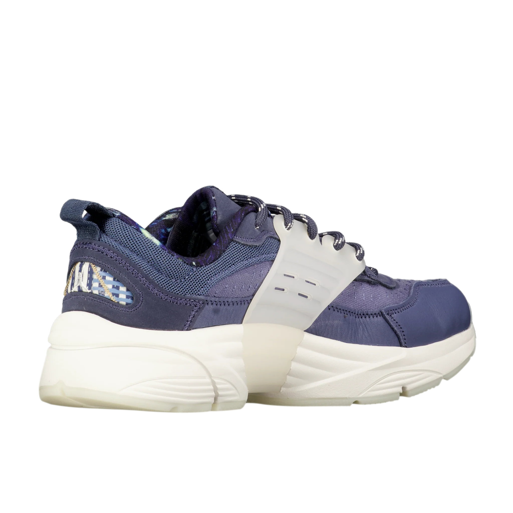 Jordan Trunner O/S - Image 3